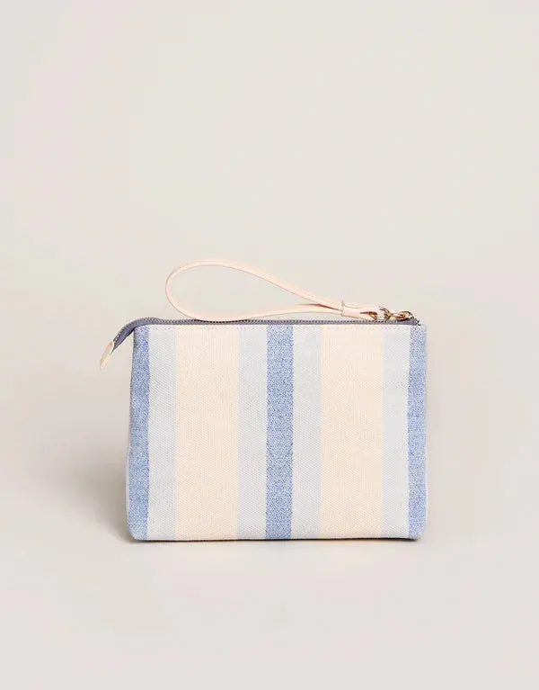 Carina Wristlet Blue Crab: 496596