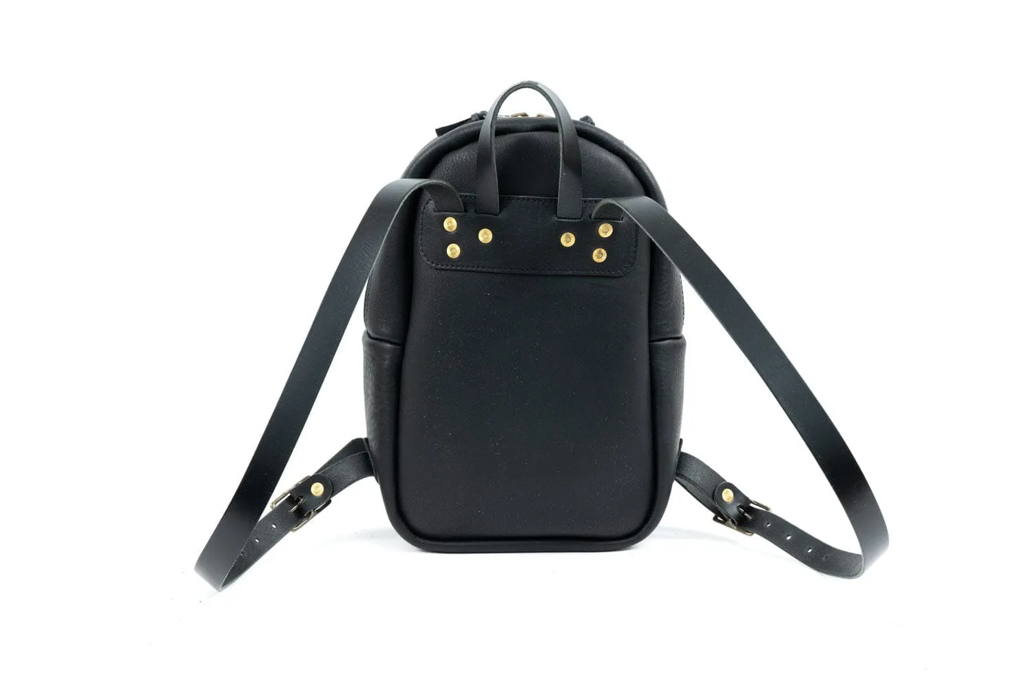 CLASSIC ZIPPERED LEATHER BACKPACK - MEDIUM