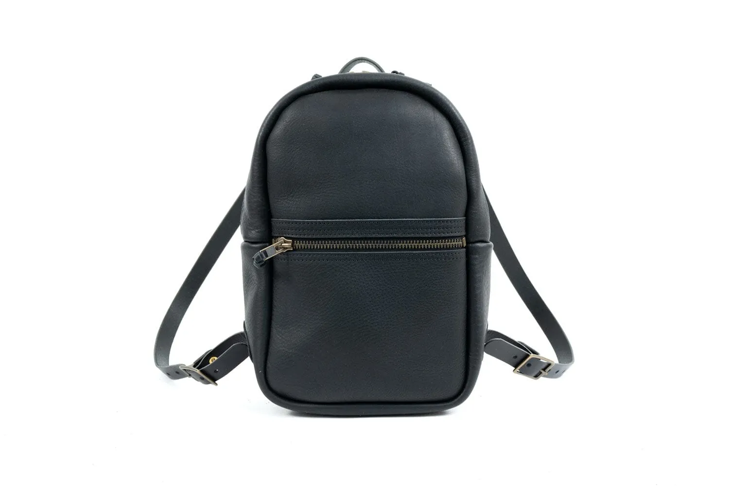 CLASSIC ZIPPERED LEATHER BACKPACK - MEDIUM