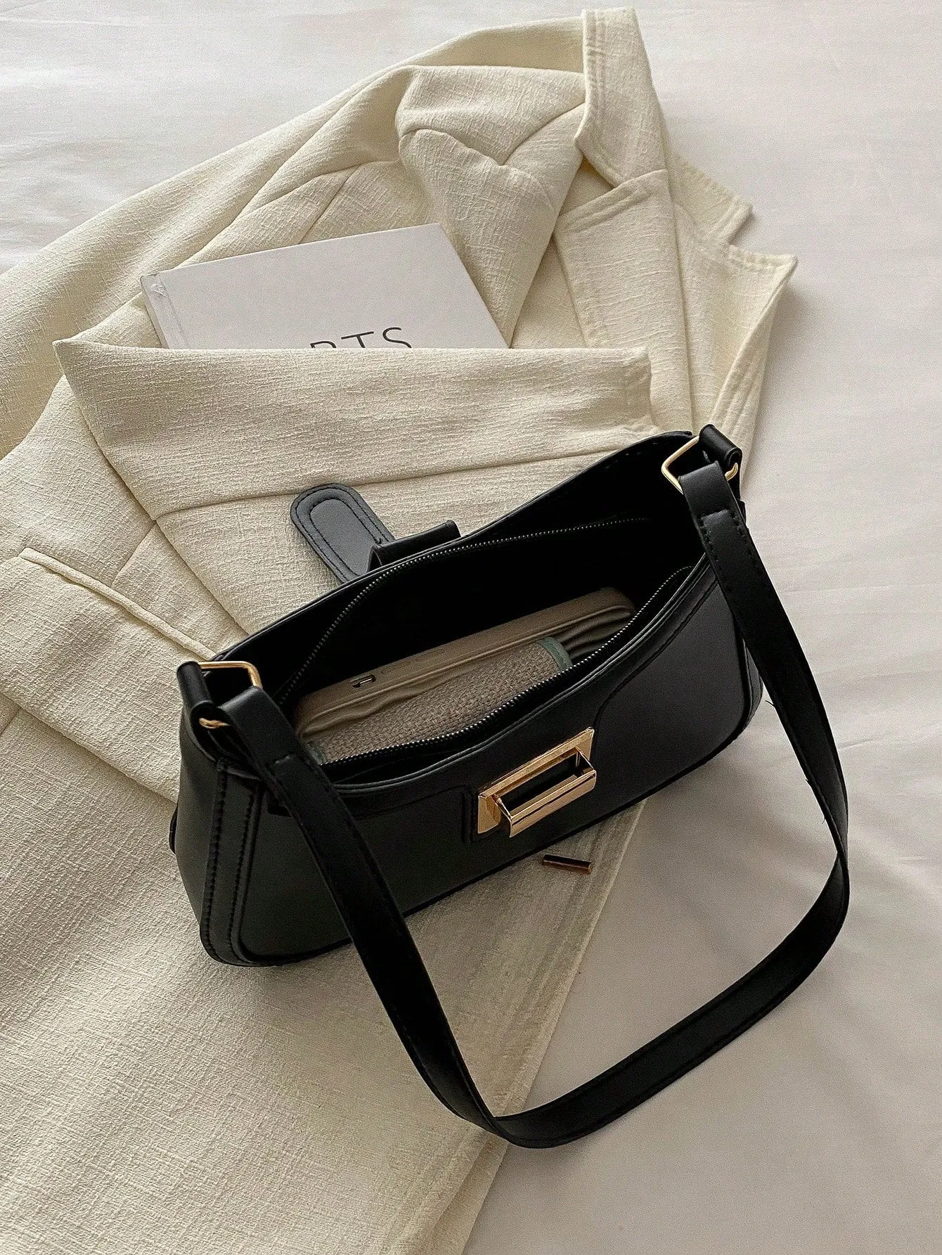Elegant Crescent-Shaped Shoulder Bag - Black- FD ⚡