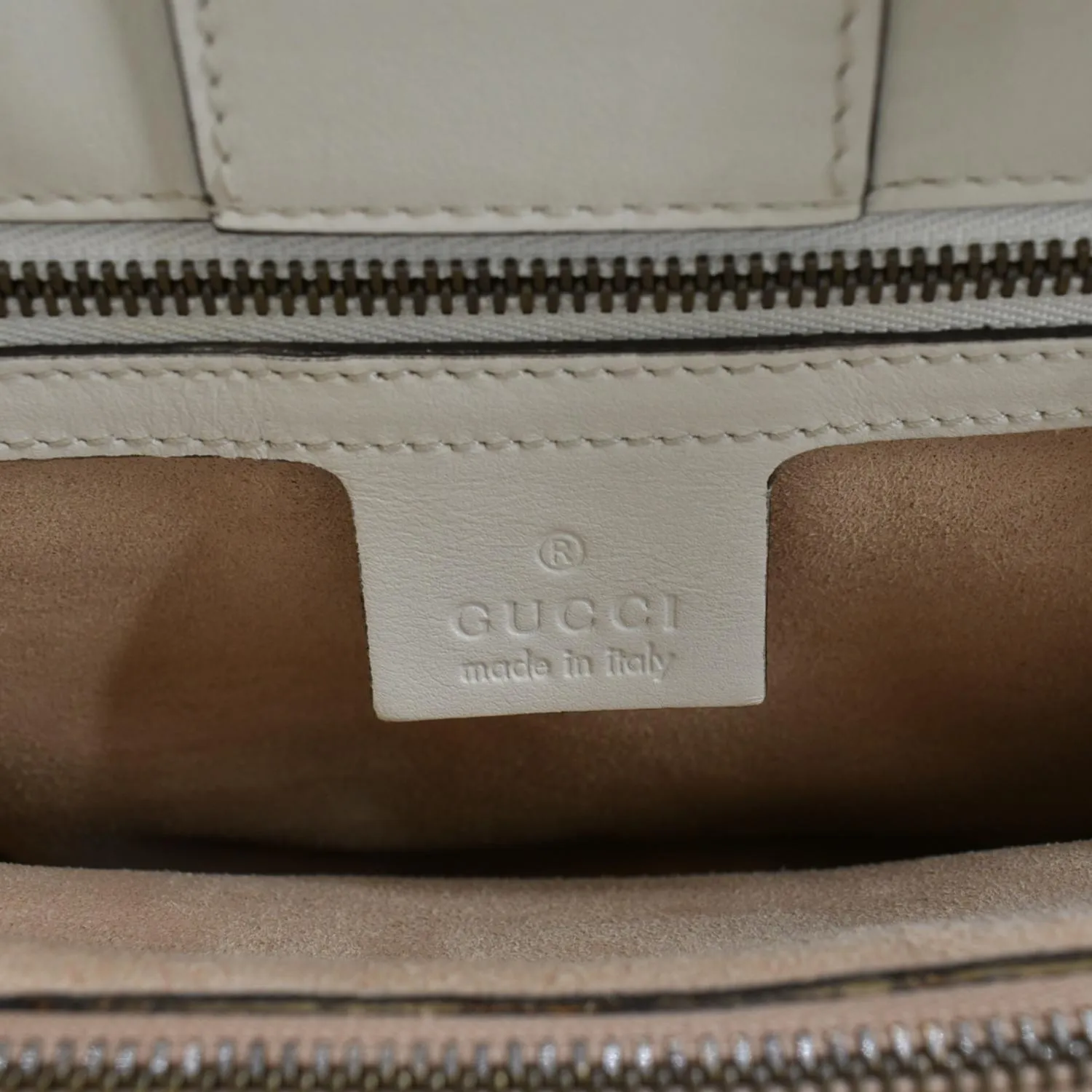 GUCCI GG Marmont Calfskin Matelasse Leather Shoulder Bag Off White 448054