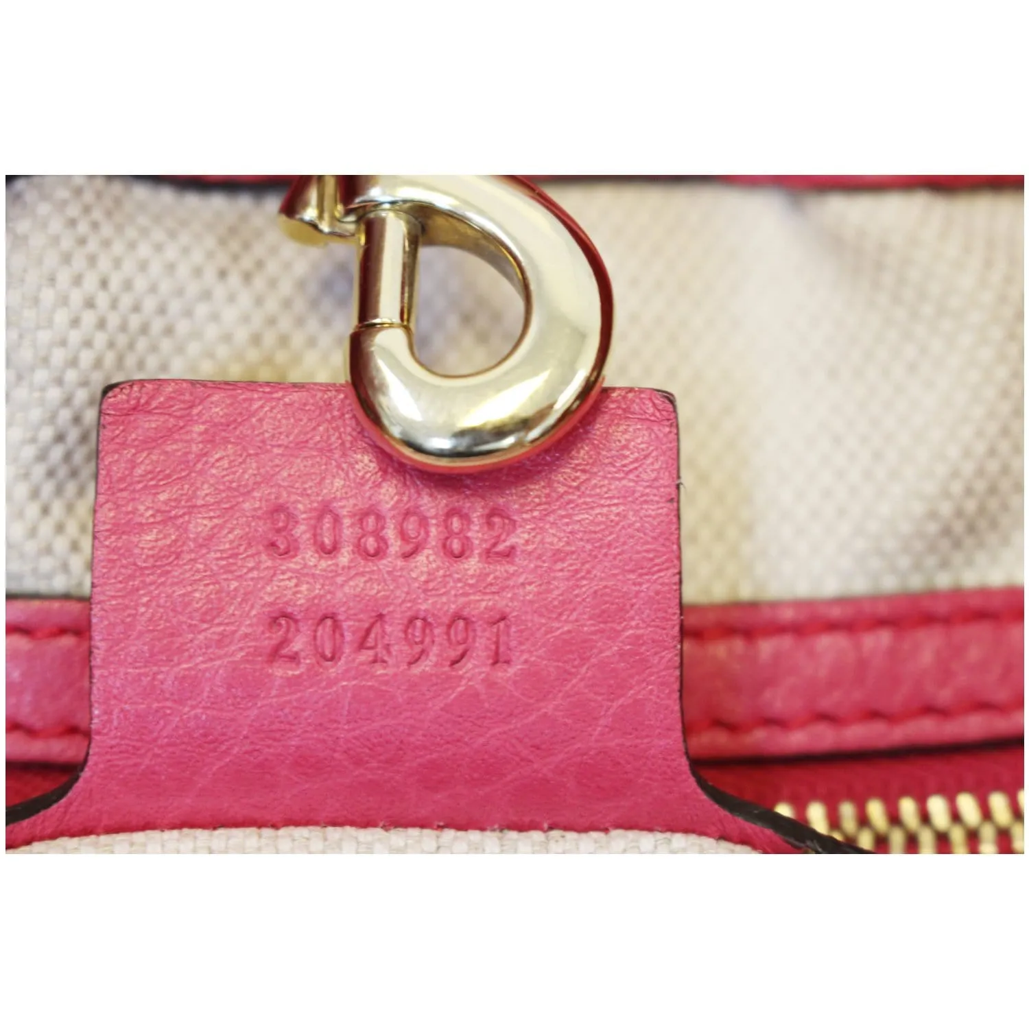 GUCCI Soho Pebbled Leather Chain Shoulder Bag Pink