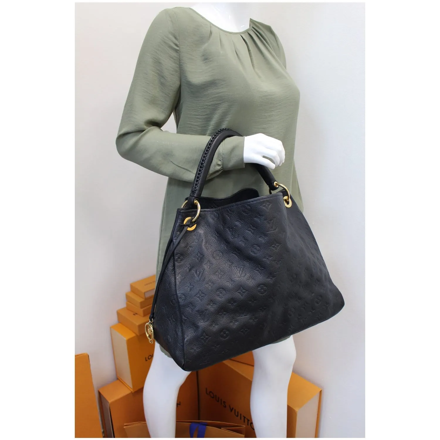 LOUIS VUITTON Artsy MM Empreinte Leather Shoulder Bag Black