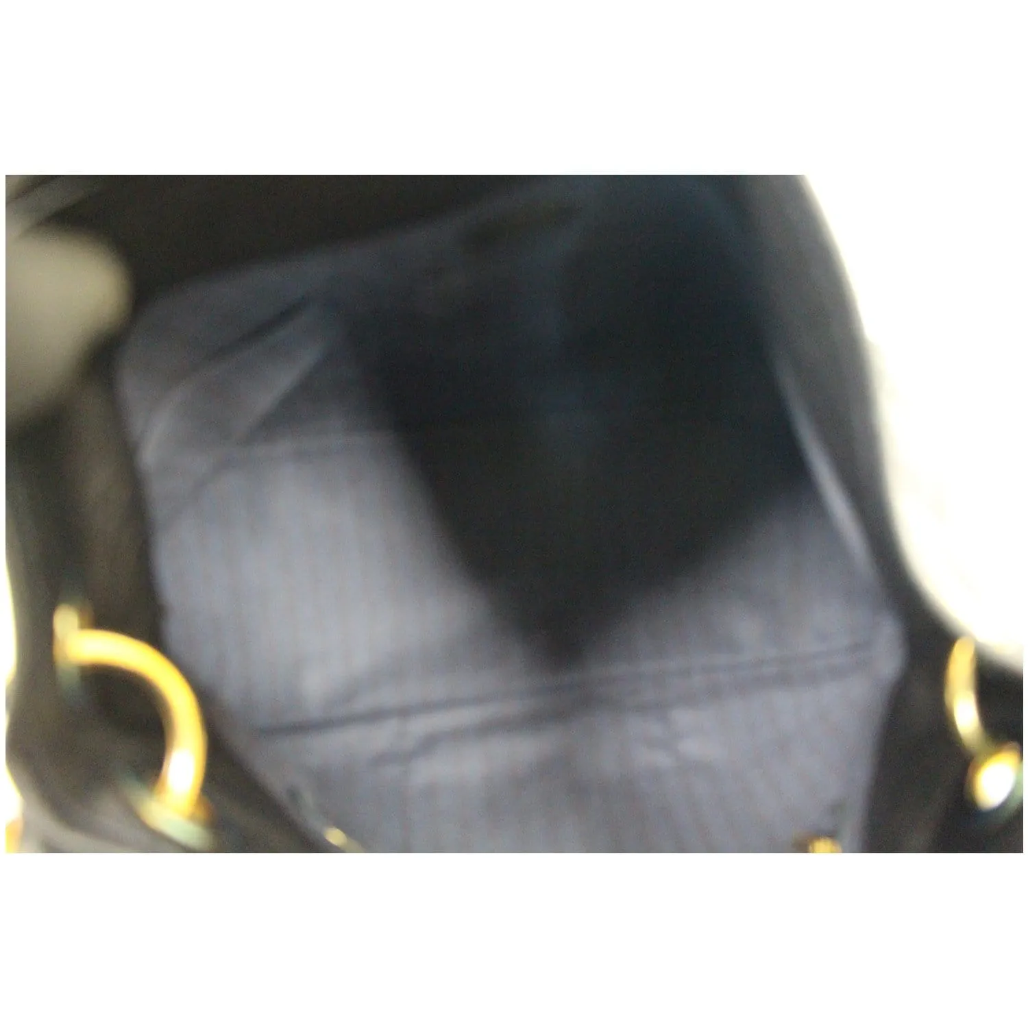 LOUIS VUITTON Artsy MM Empreinte Leather Shoulder Bag Black