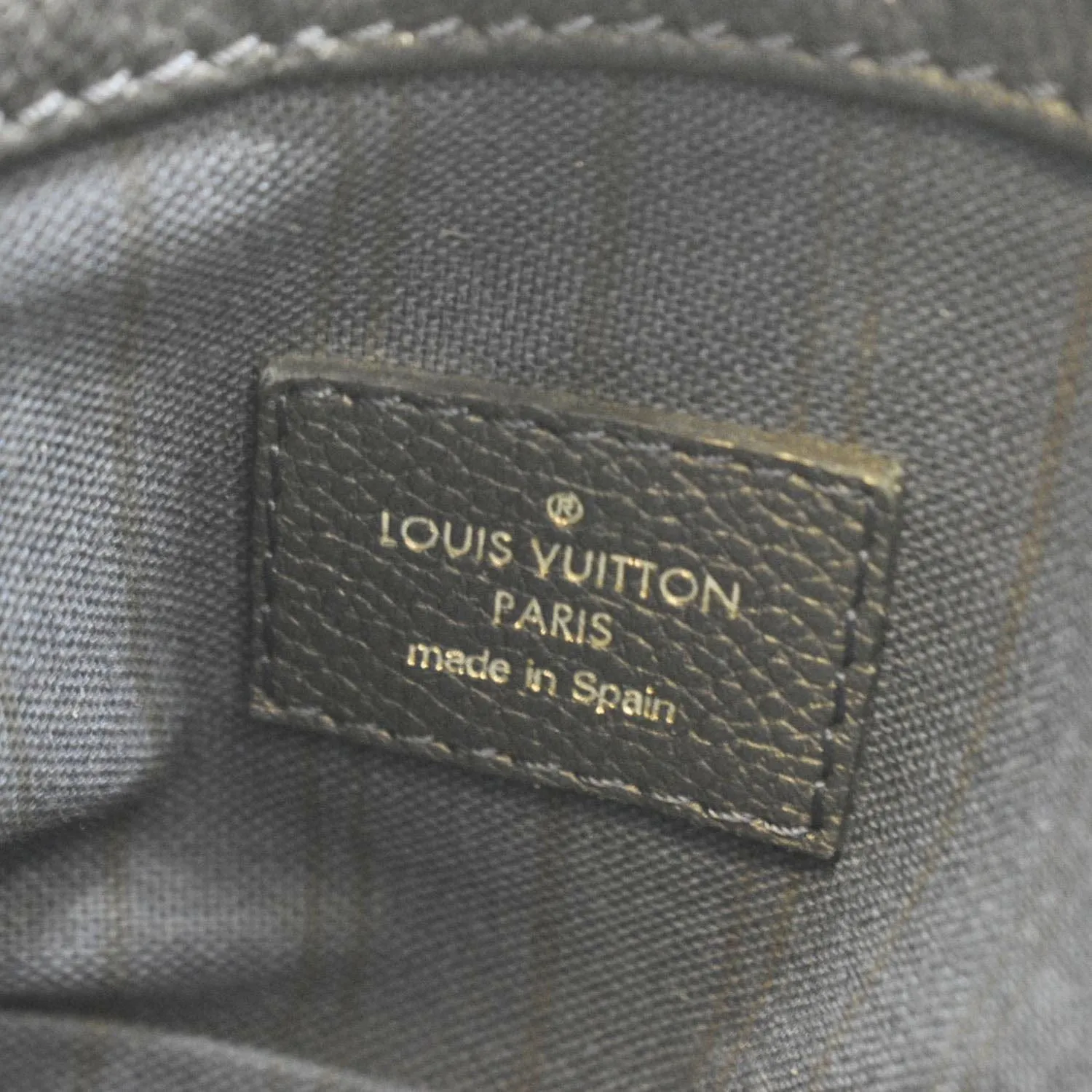 LOUIS VUITTON Artsy MM Empreinte Leather Shoulder Bag Navy Blue