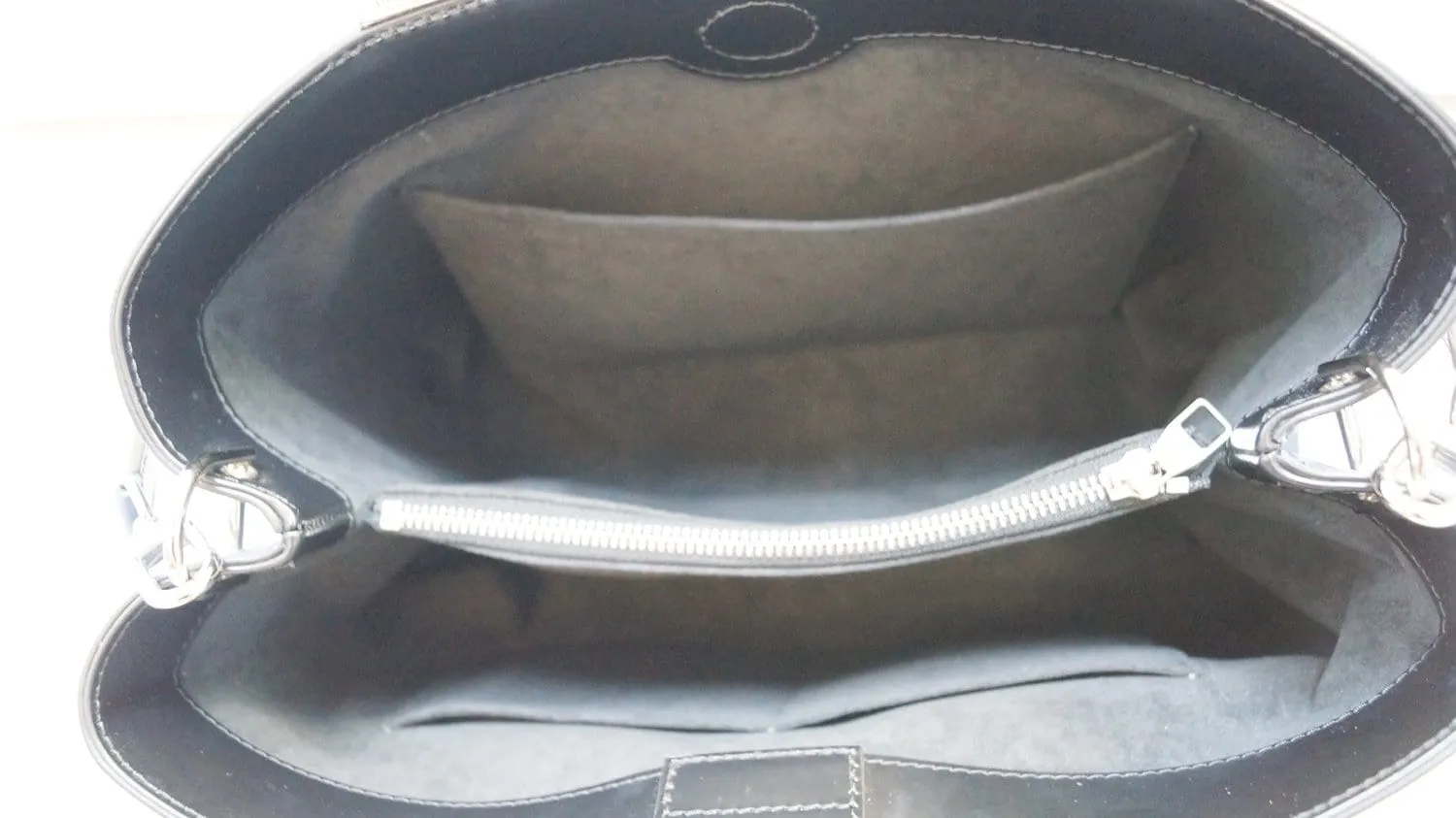 LOUIS VUITTON Blue Epi Leather Kleber MM Shoulder Bag