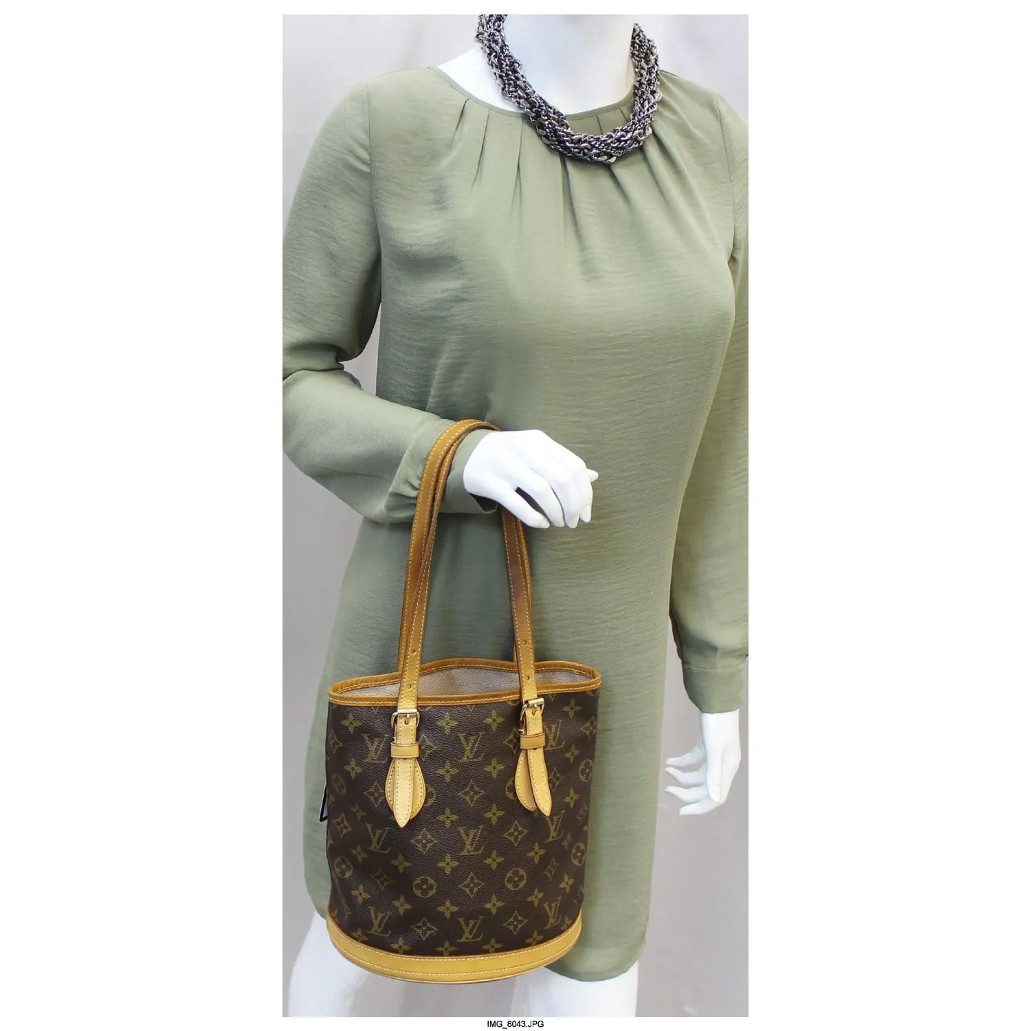 LOUIS VUITTON Bucket PM Monogram Canvas Shoulder Bag