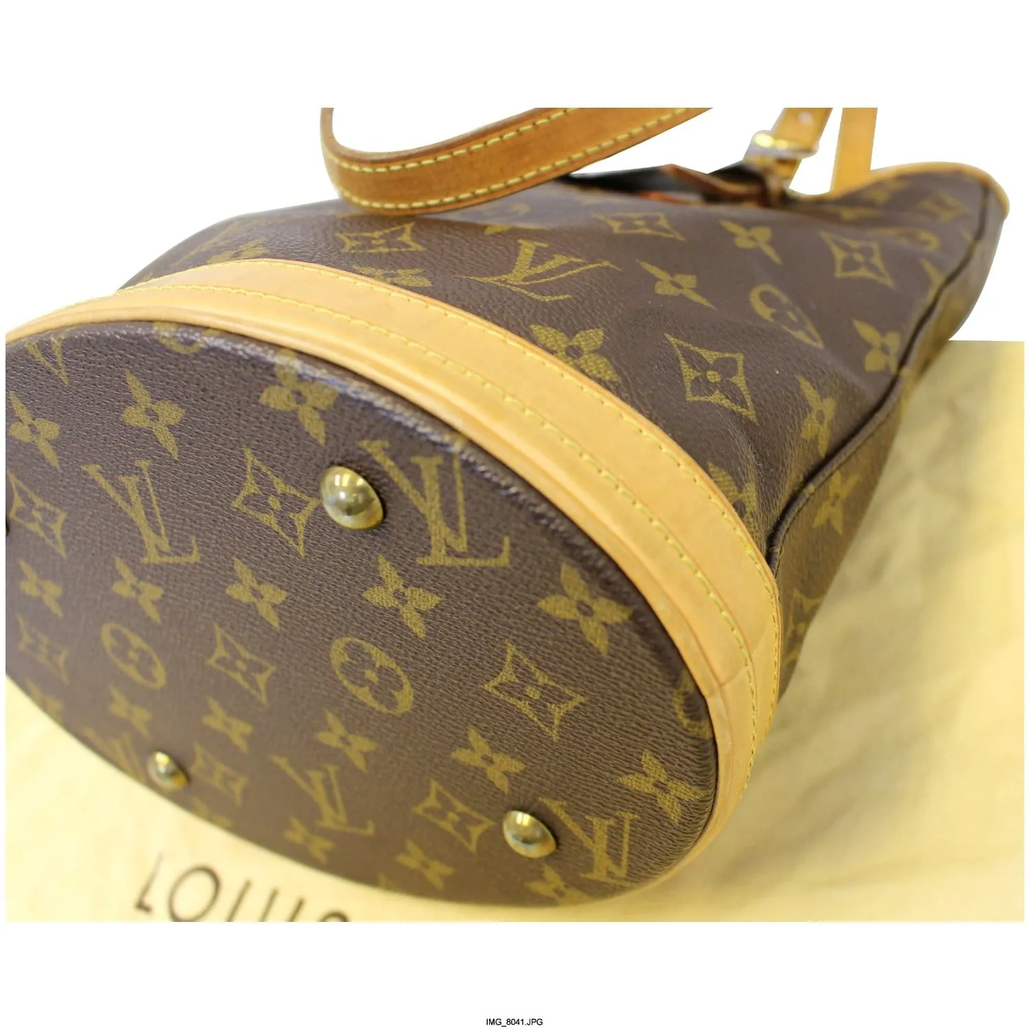 LOUIS VUITTON Bucket PM Monogram Canvas Shoulder Bag