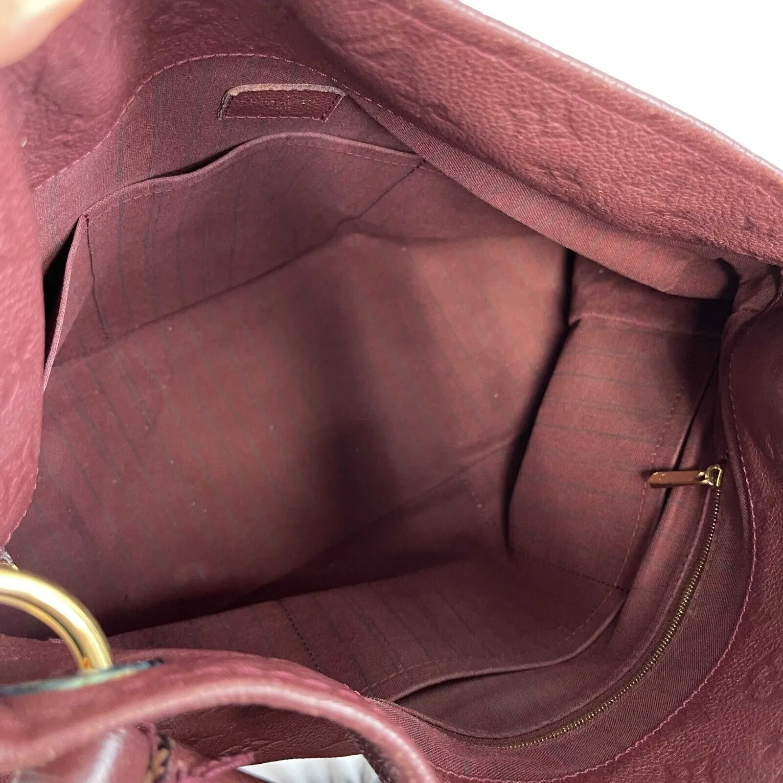 Louis Vuitton Empreinte Monogram Embossed Leather Artsy MM Burgundy Shoulder bag
