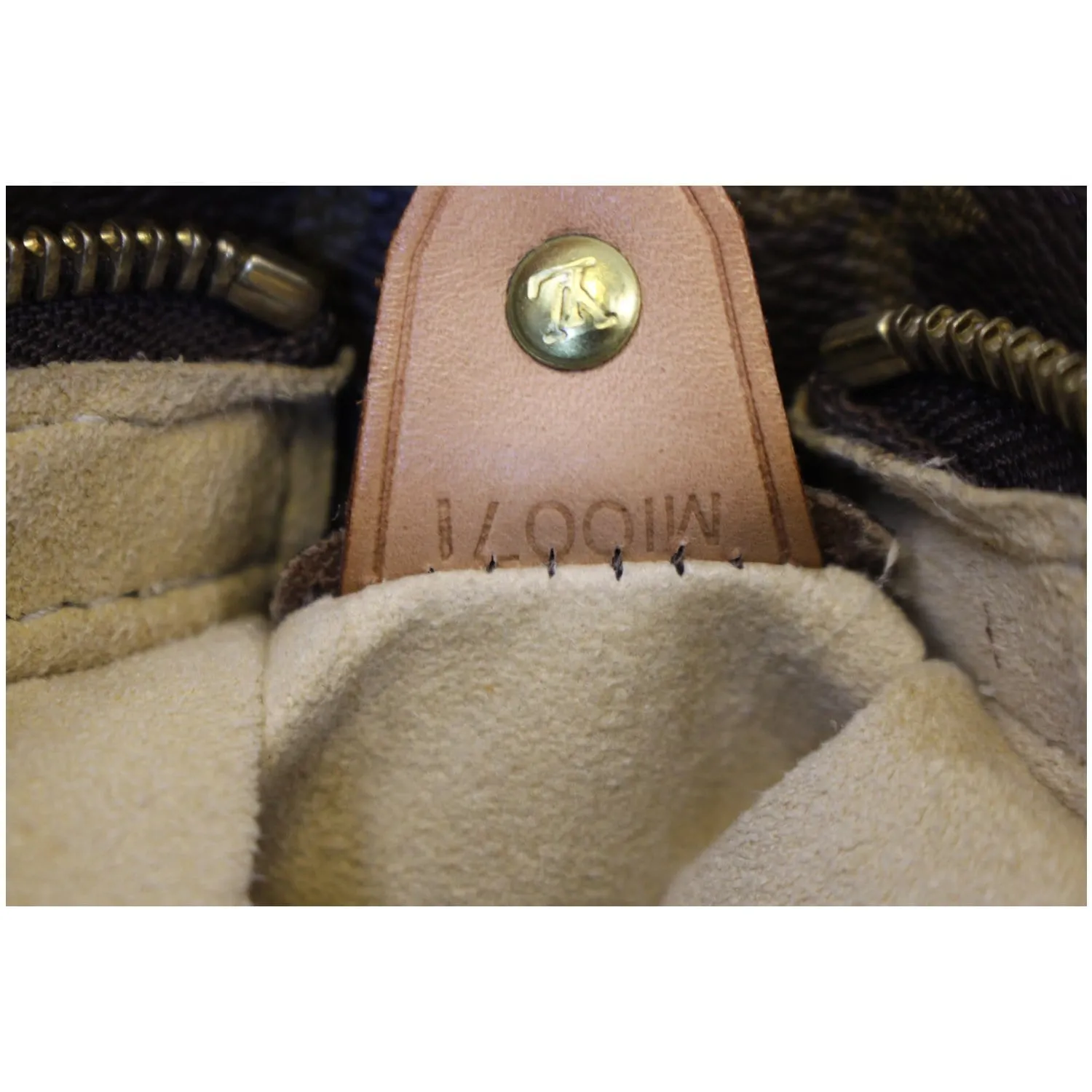 LOUIS VUITTON Monogram Canvas Looping GM Brown Shoulder Bag