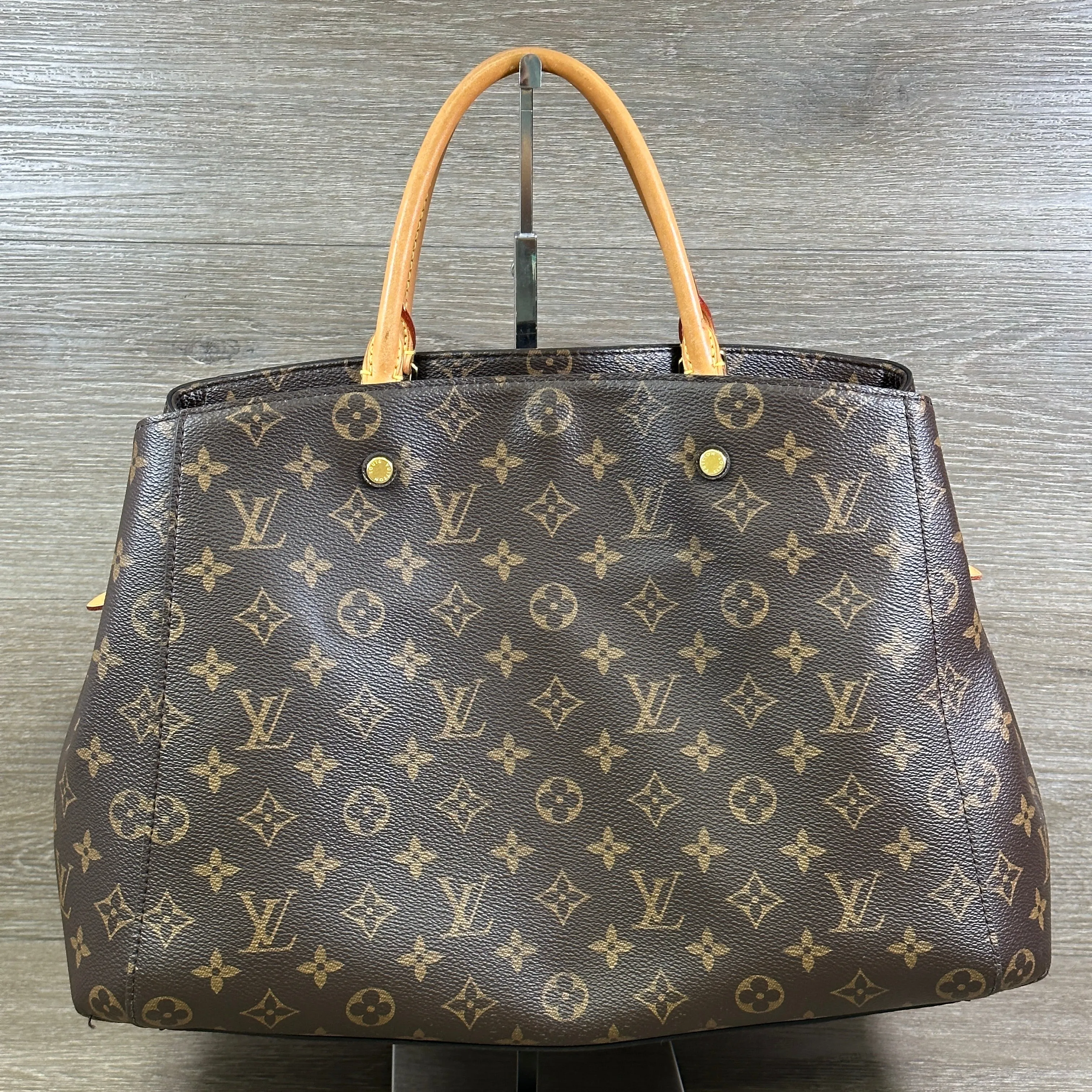 Louis Vuitton Montaigne MM