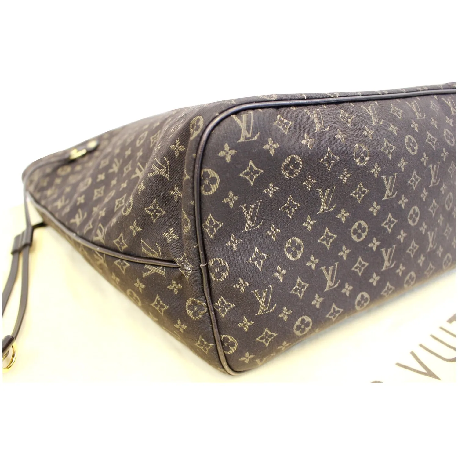 LOUIS VUITTON Neverfull MM Fusain Monogram Idylle Shoulder Bag