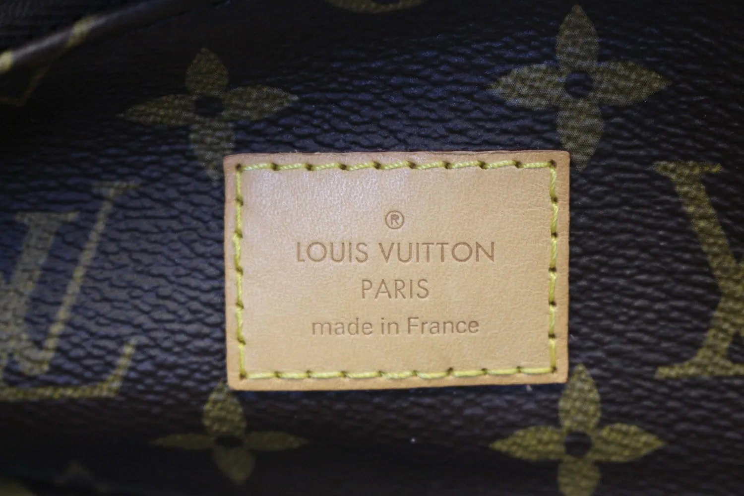 LOUIS VUITTON Sully MM Monogram Canvas  Shoulder Bag
