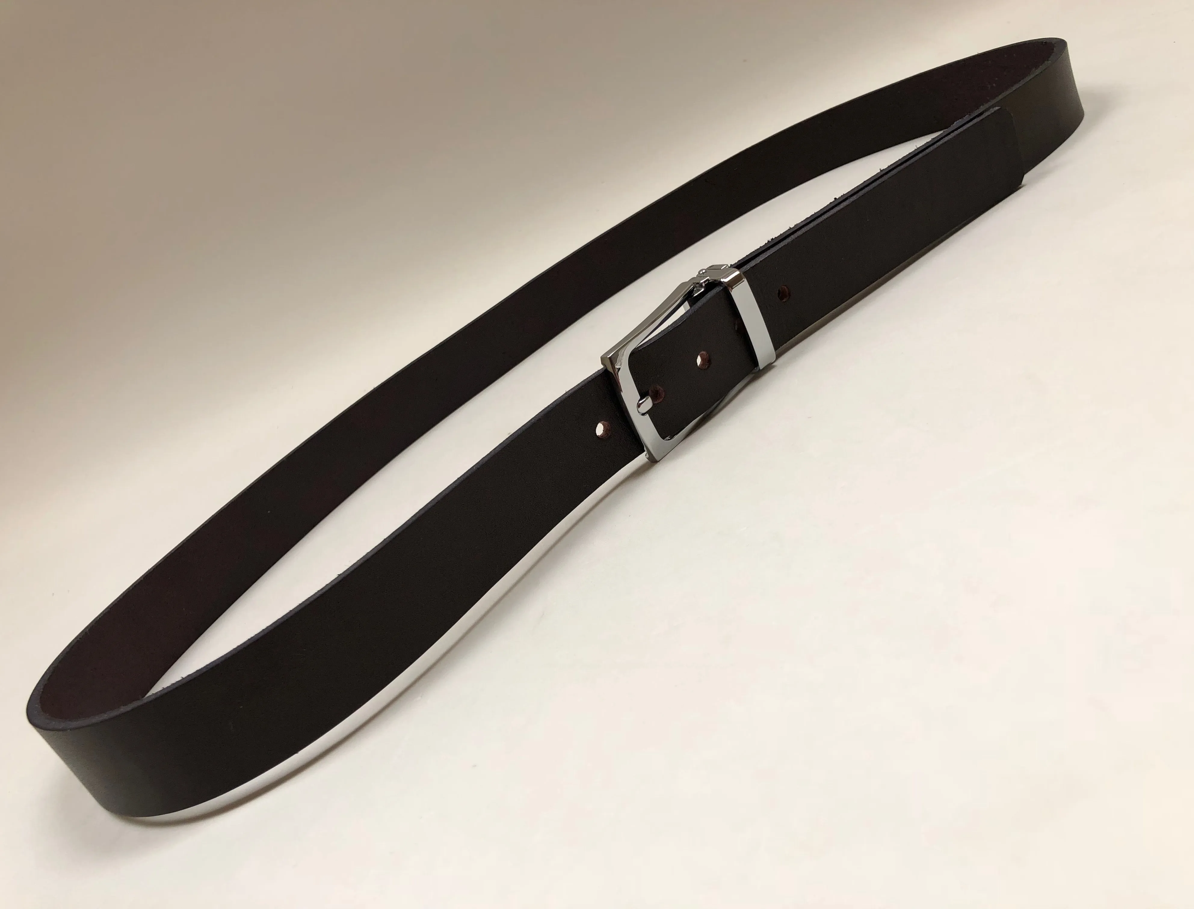 Men's Dark Brown Belt with Silver Tone Buckle 42Z3