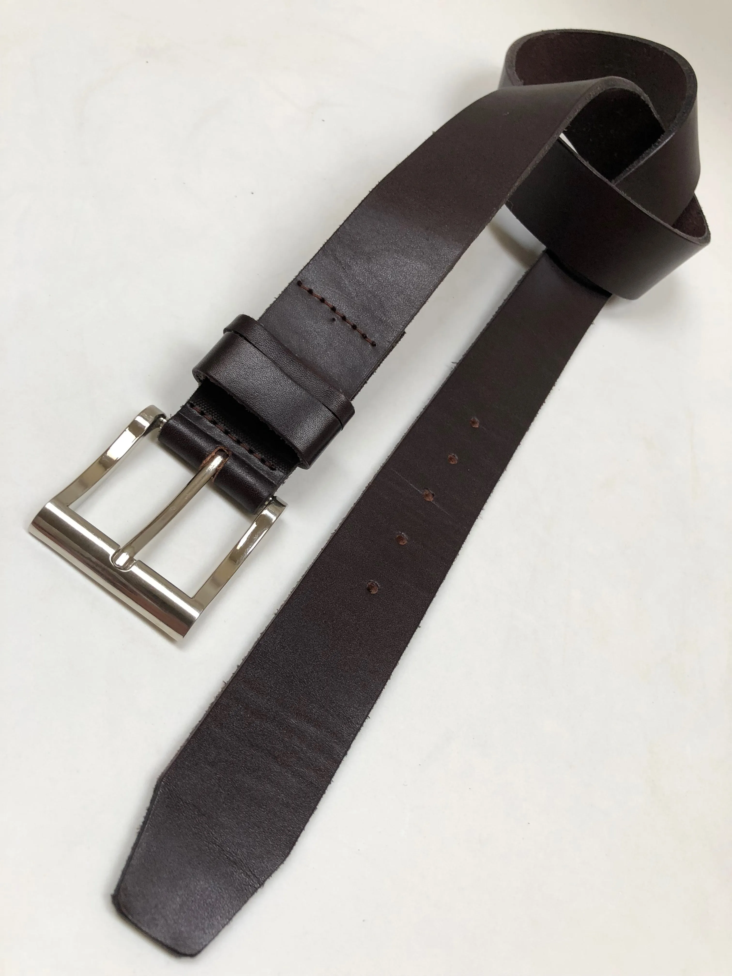 Men's Dark Brown Leather Belt with Smooth Silver Tone Buckle 38A11