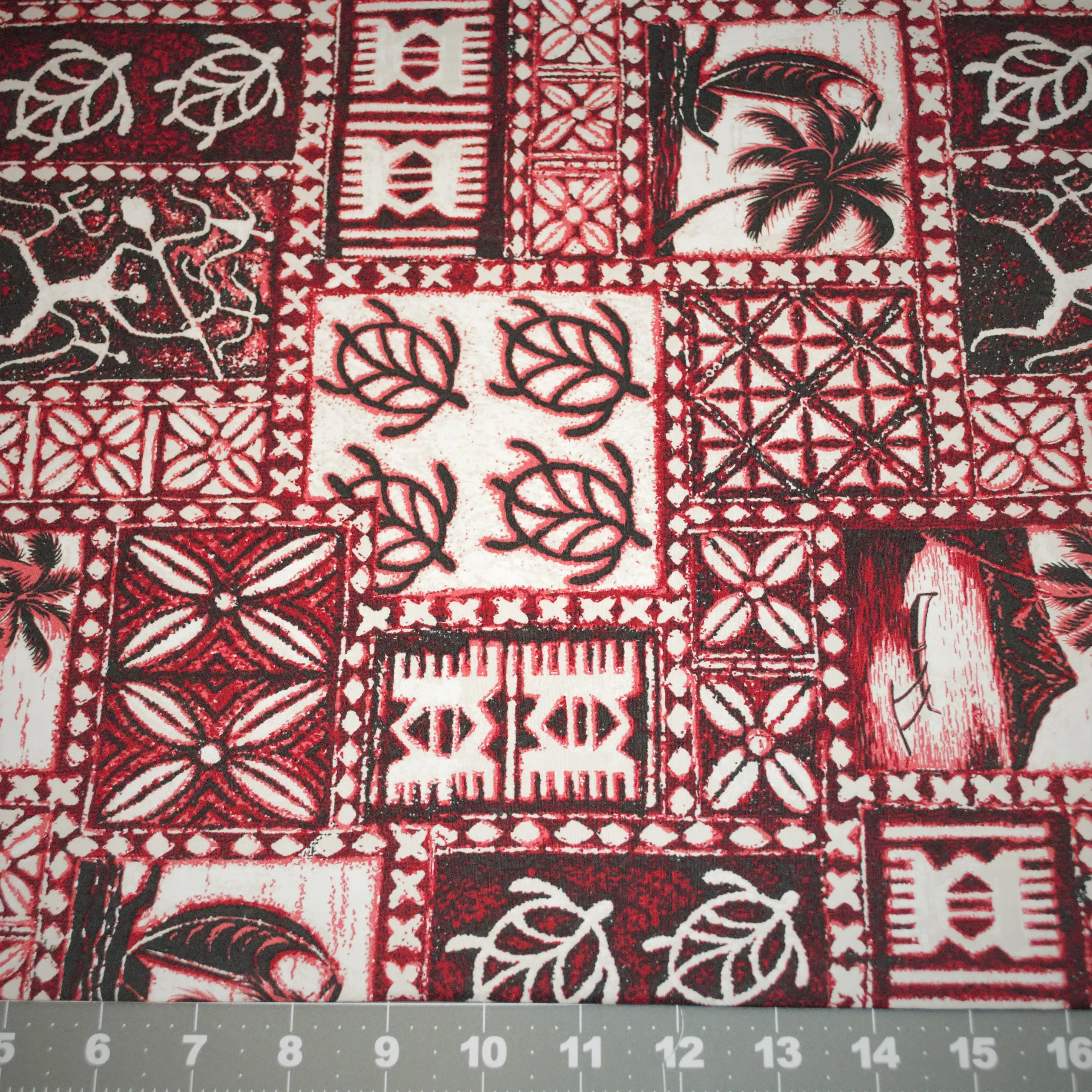 Petroglyph Paddler and Honu Green on White