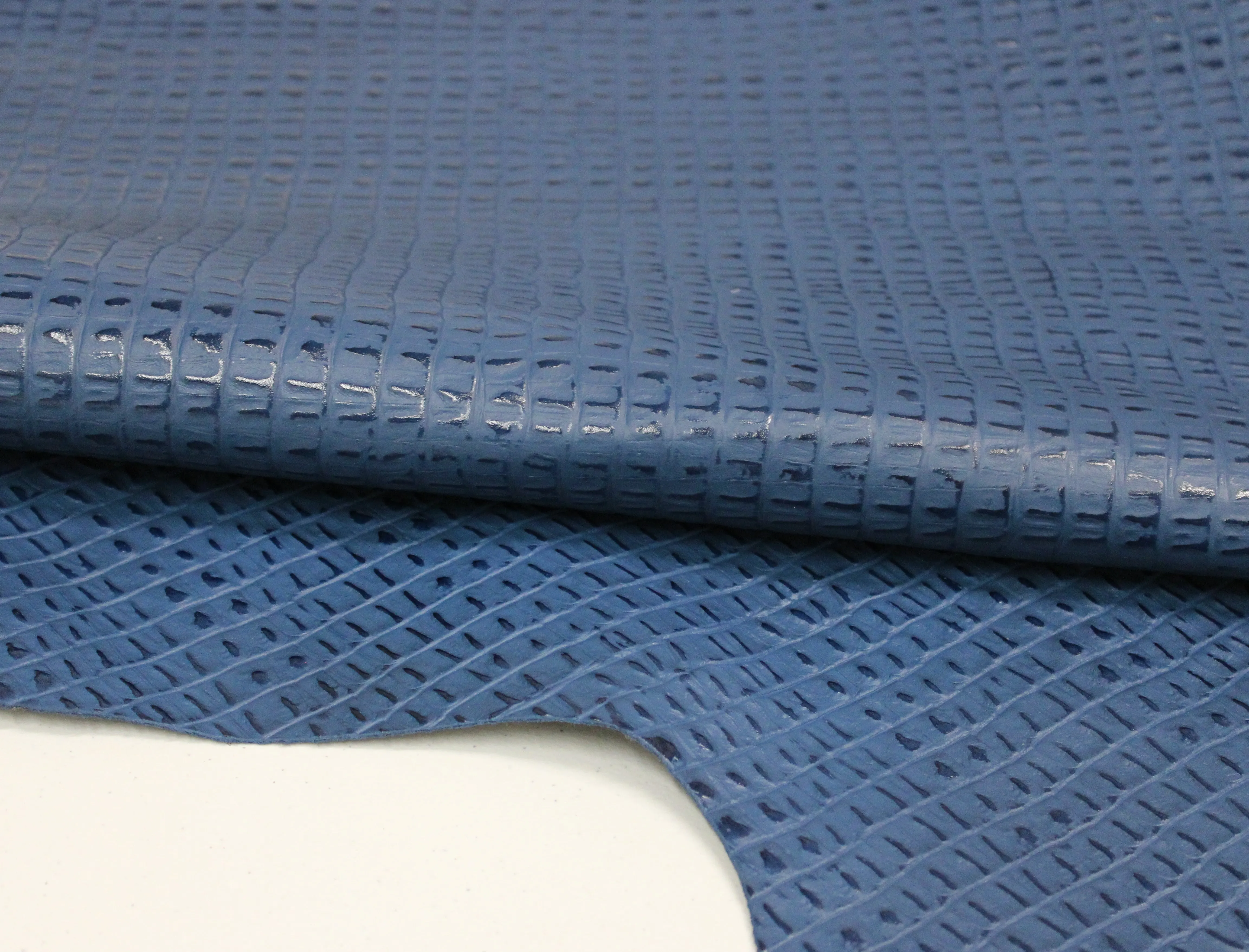 ROYAL BLUE CAIMAN EMBOSSED LEATHER: Thickness 2.5-3 oz. - Leatherworking