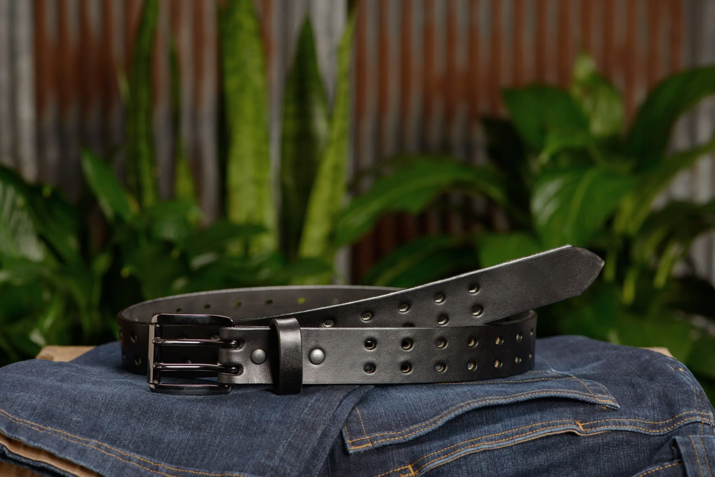 The Holey Bull: Men's Black Non Stitched Double Prong Leather Belt With Gunmetal Roller 1.50"