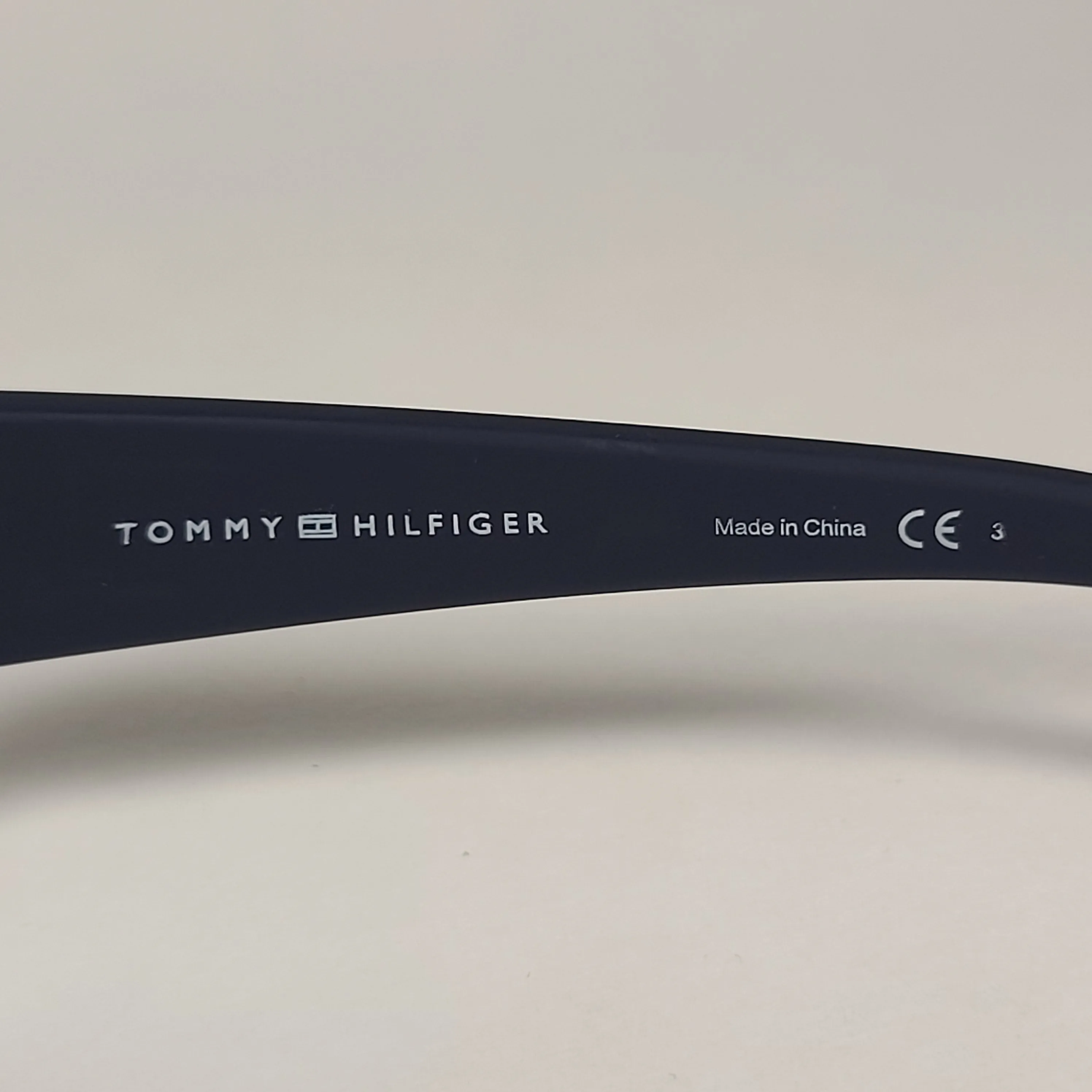 Tommy Hilfiger Bob Rectangular Wrap Sunglasses Sport Matte Navy Blue Gray Lens BOB MP OM497