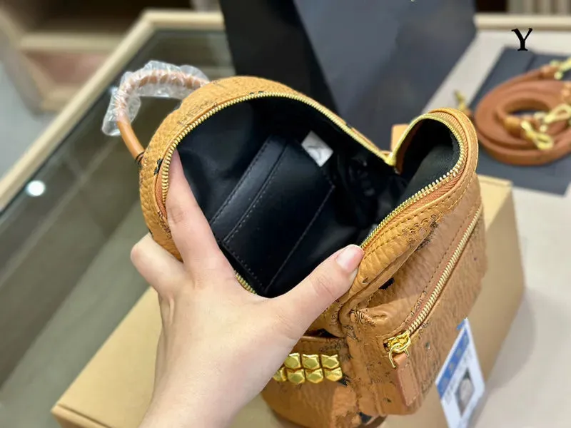 Wholesale Backpack Knapsack Fashion Men Women Travel Backpacks Handbags Stylish Bookbag Shoulder Bags Designer Totes back packs Girls Boys School Bag