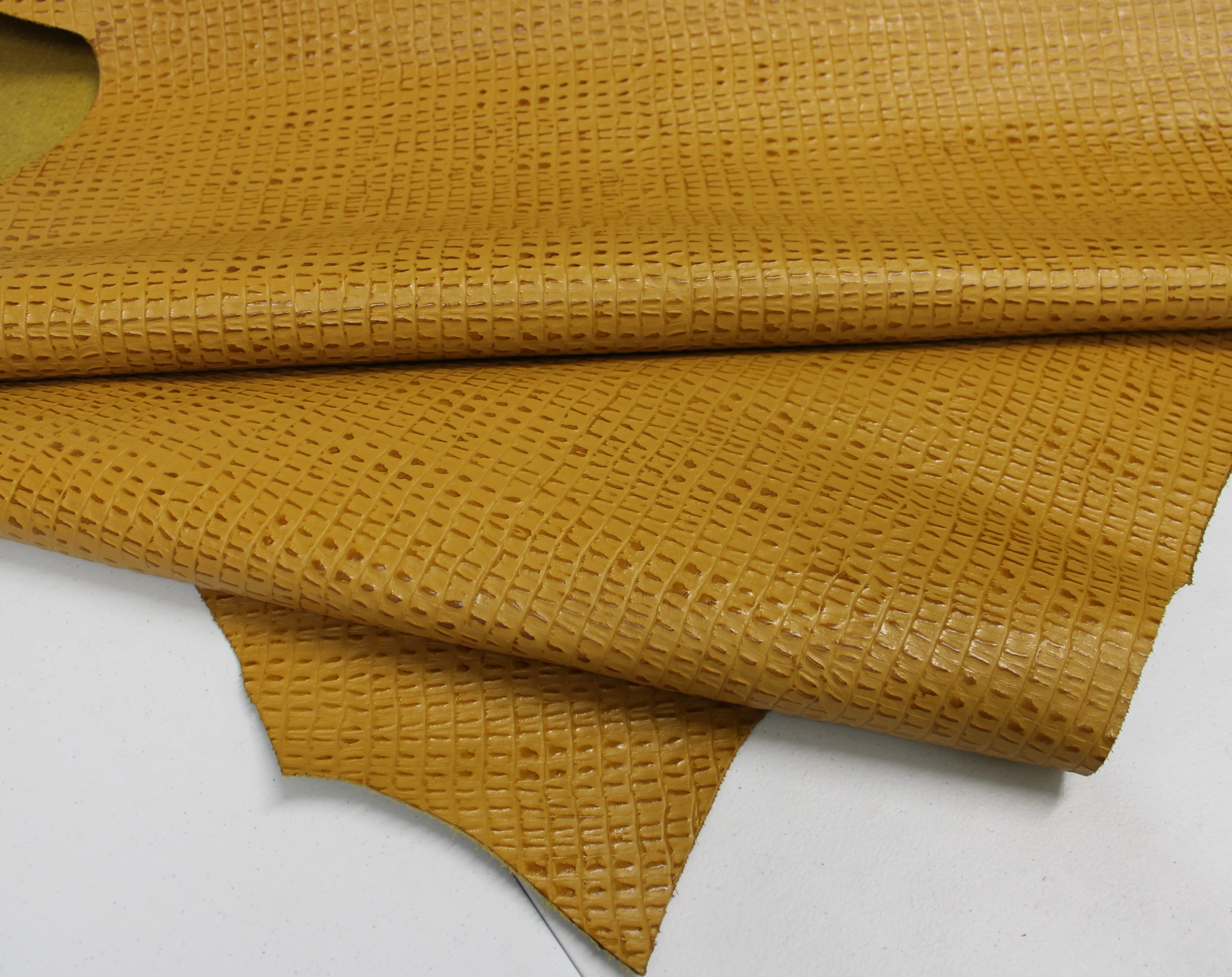 Yellow Mustard CAIMAN EMBOSSED LEATHER: Genuine Leather 2.5-3 oz. - Leather working, Perfect for Bags, Earrings, Wallets