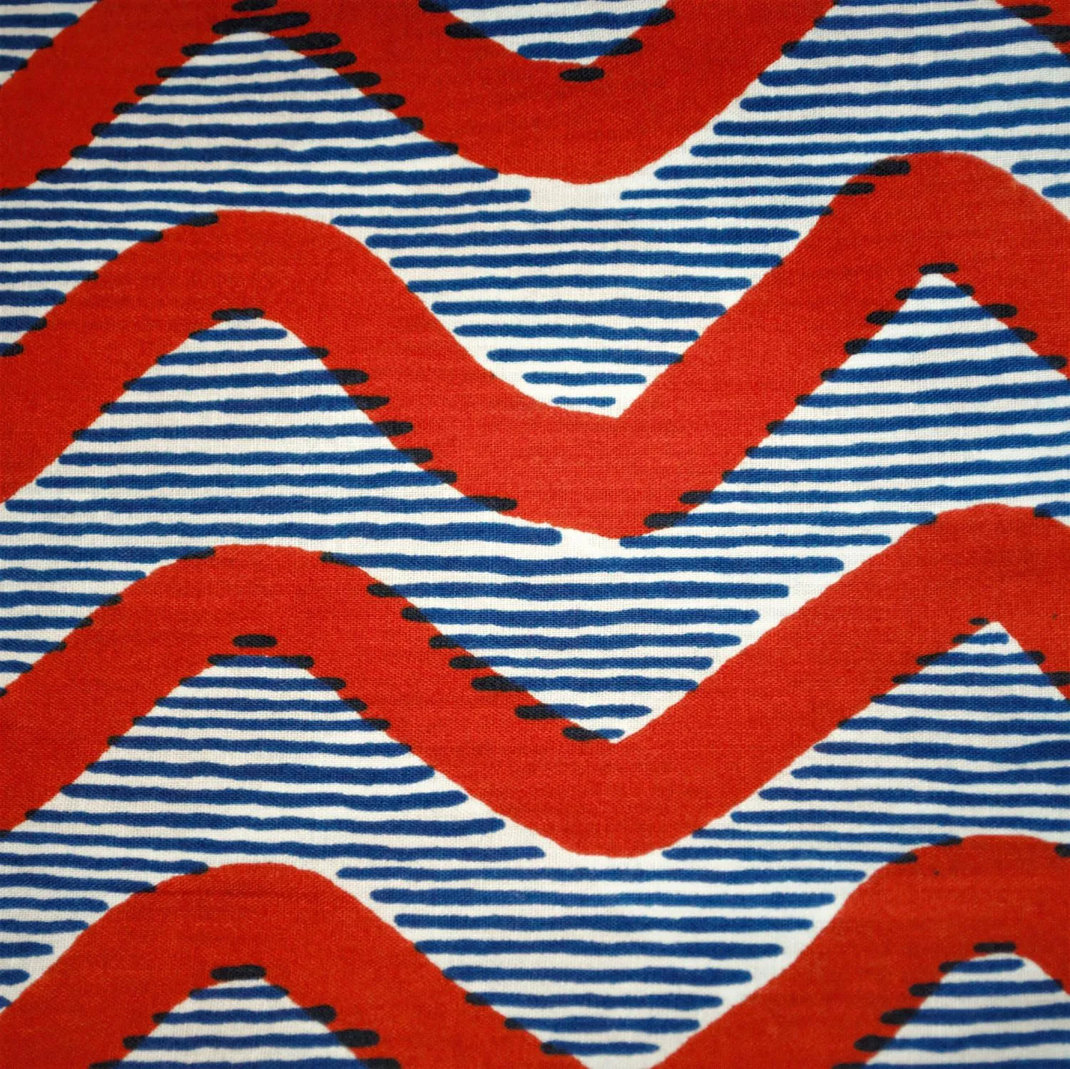Zig & Zag in Red