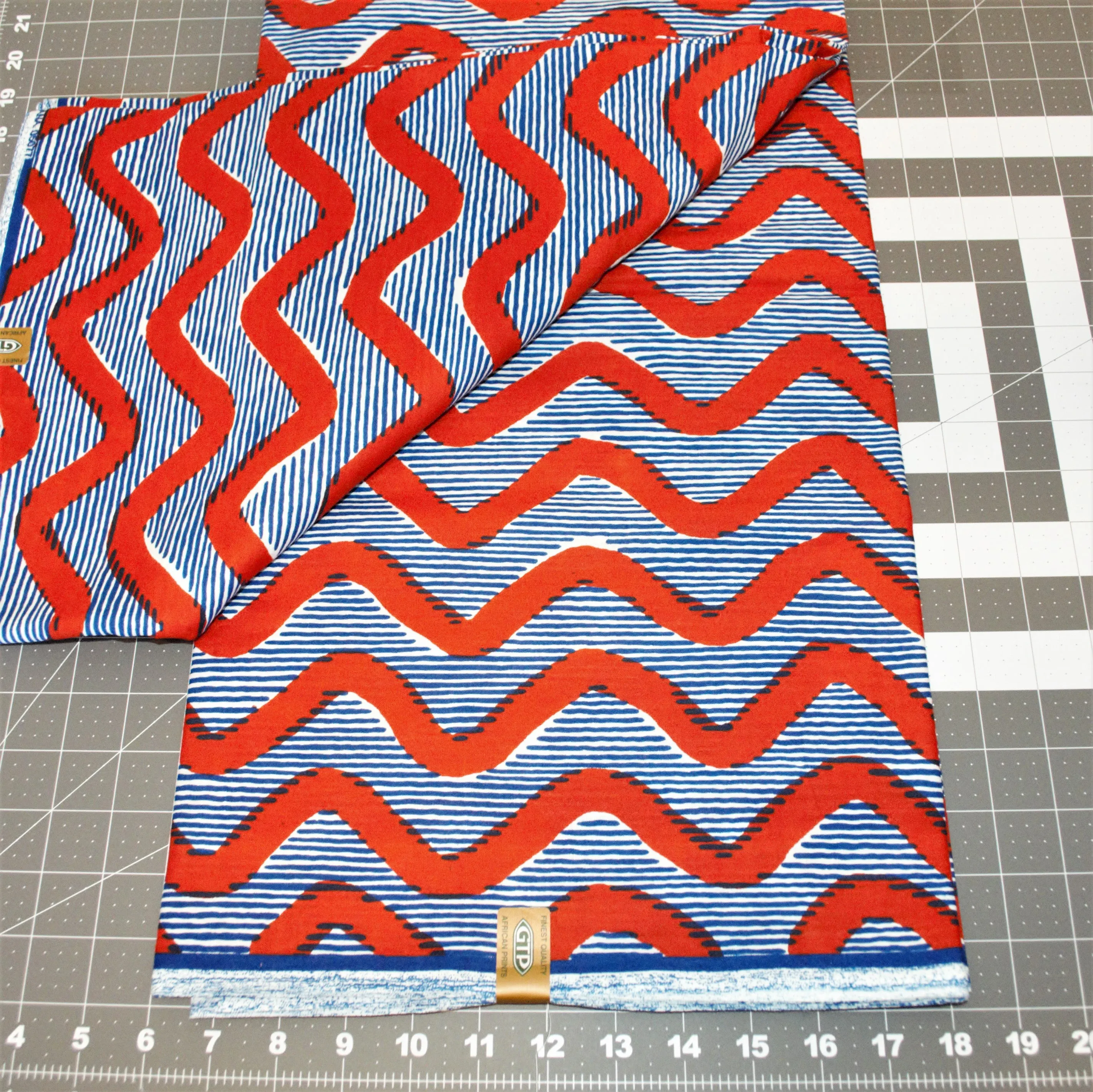 Zig & Zag in Red